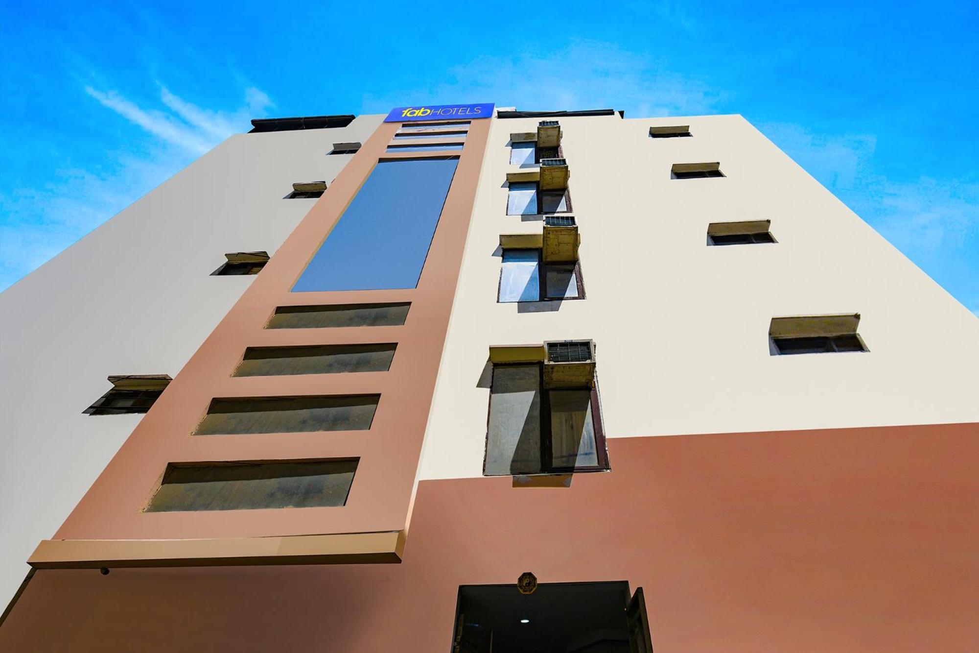 Fabhotel Pp Residency Tilak Nagar New Delhi Eksteriør bilde